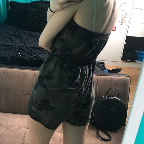 Too small for me - Picture 2 of 2